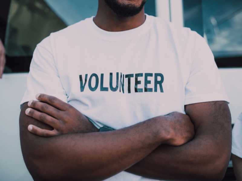Sebenarnya, apa yang dimaksud dengan relawan?