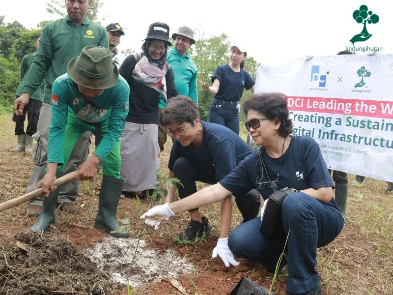 PT DCI Indonesia menanam 1.000 pohon di Subang